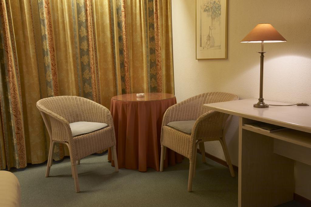 Hotel Heer Hugo Heerhugowaard Chambre photo